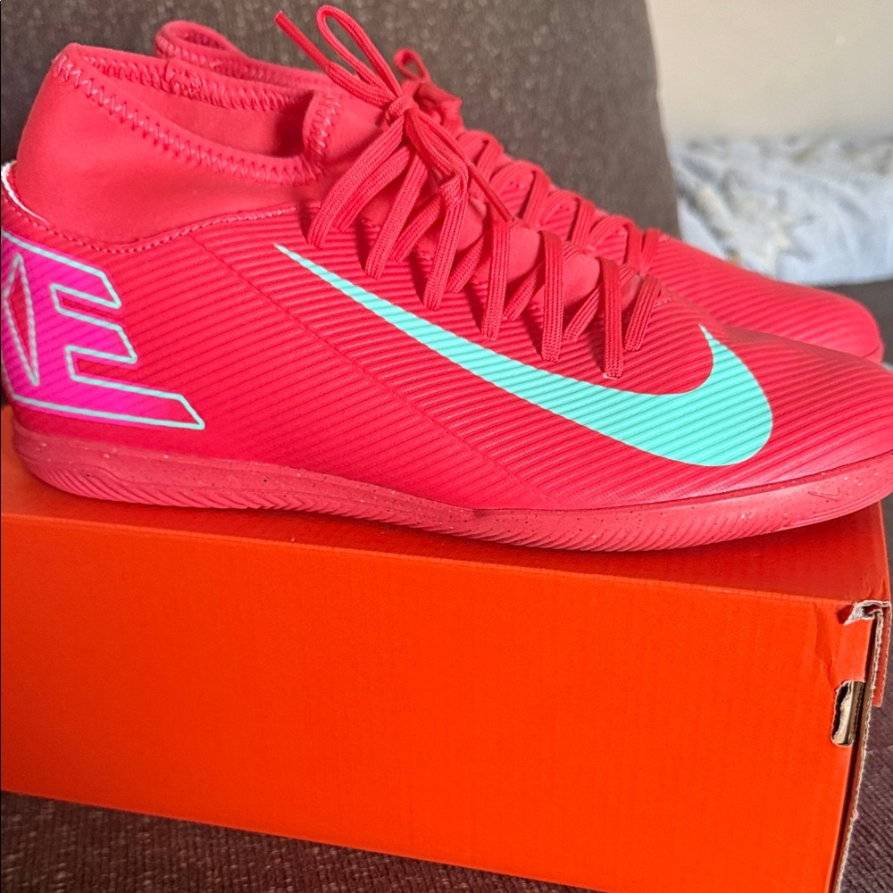 Nike Bright Red and Aqua Athletic Shoes